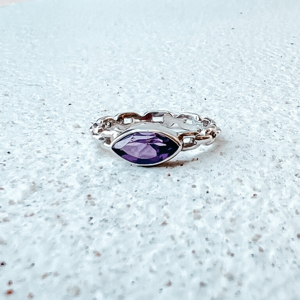 Amethyst link chain ring