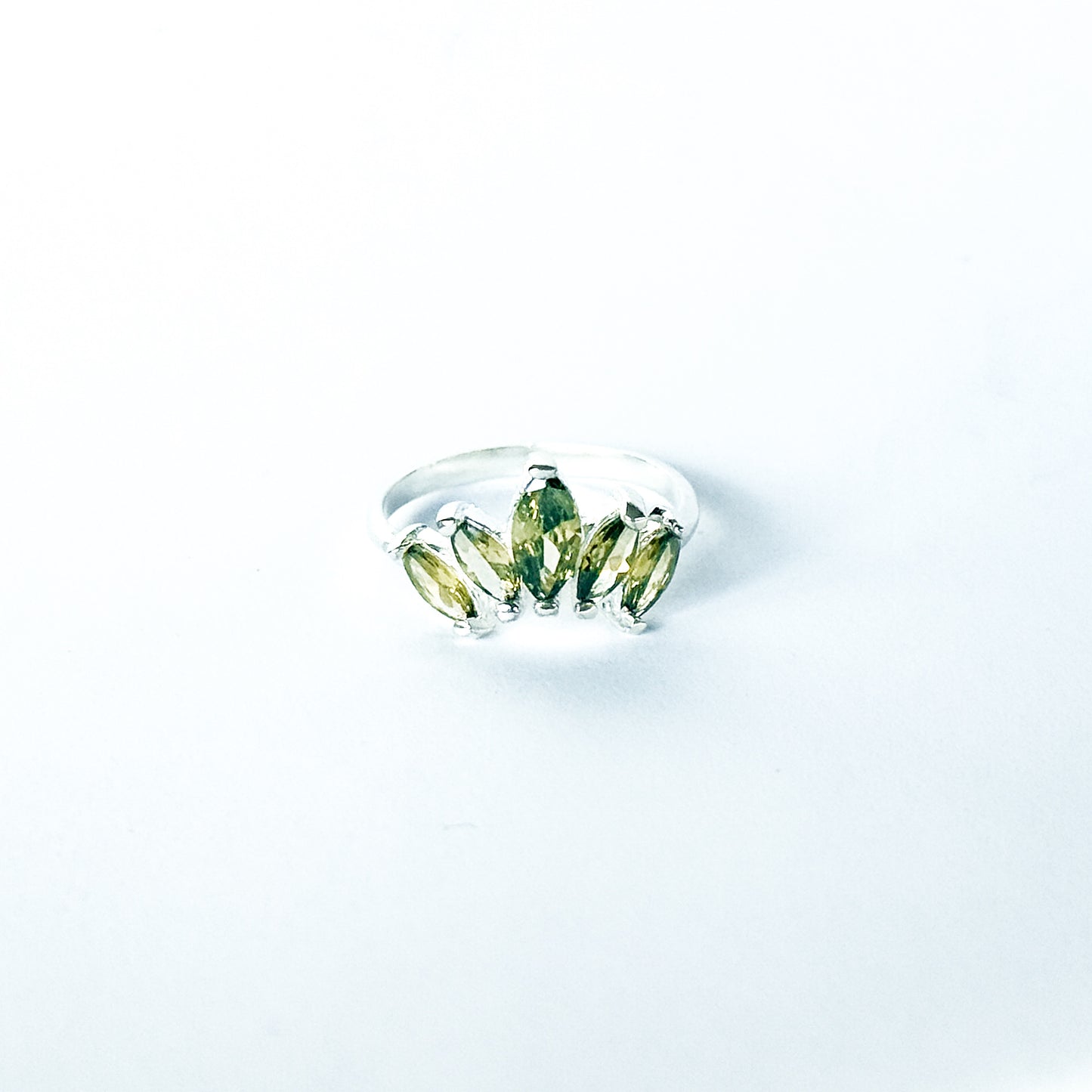 Peridot Bloom Ring