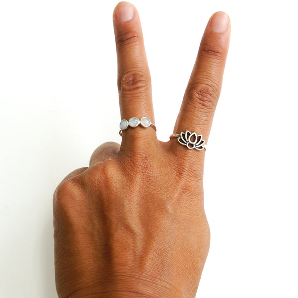 Dreamer moonstone ring
