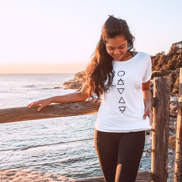 ELEMENTAL SYMBOL V-BACK T-shirt