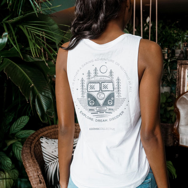 WANDERBUS White Muscle Tank