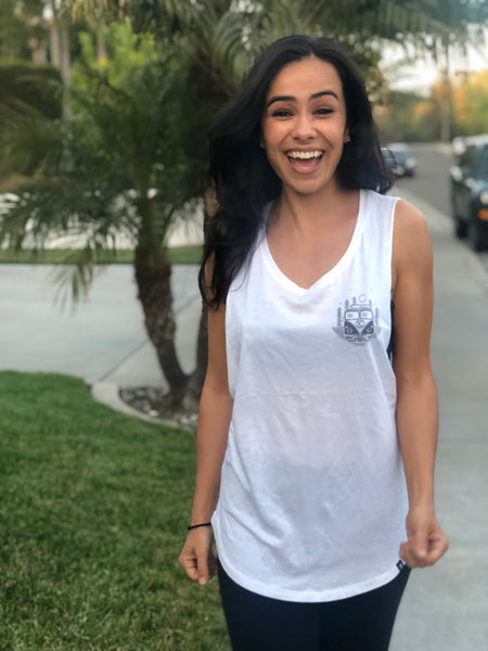 WANDERBUS White Muscle Tank