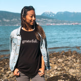 Grateful V-back T-shirt