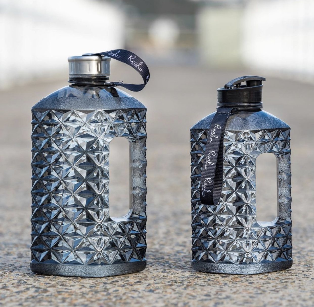 NEW! 1.4L Black Diamond Drink Bottle